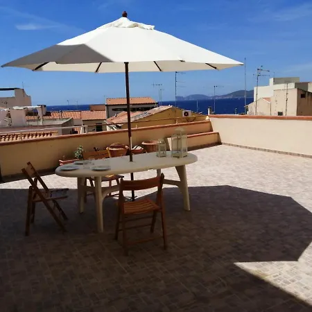 Con Grande Terrazza Sul Mare *