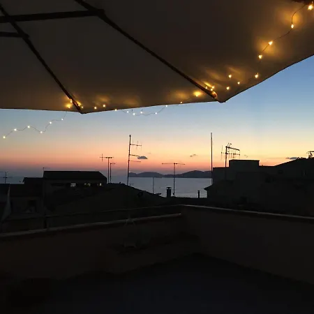 Con Grande Terrazza Sul Mare *
